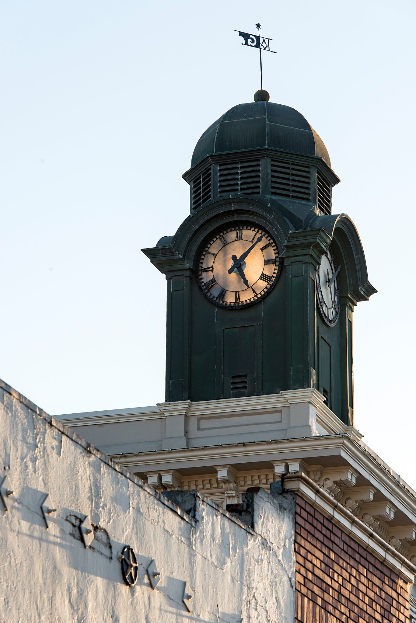 Photowalk - Golden Hour in Historic Downtown Petaluma - Full Moon - December